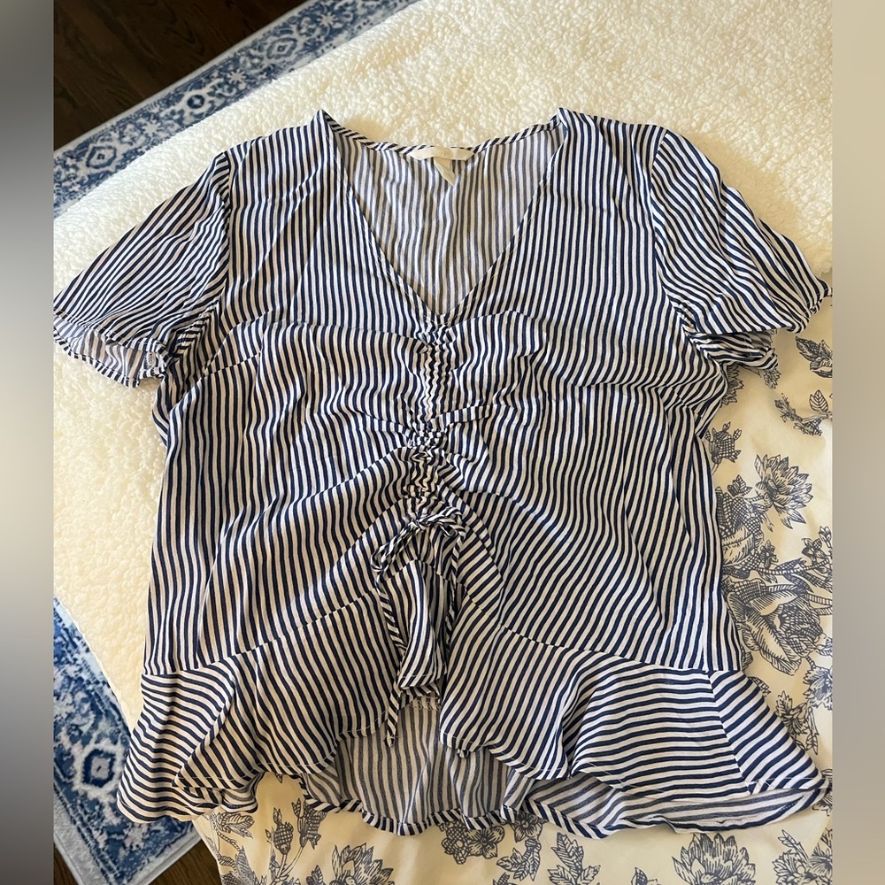 H&M Blue and White Stripe top